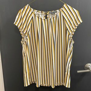 Adrianna Papell blouse. Size M